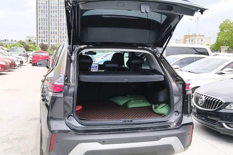 Used Volkswagen Tayron 2025 Tiguan L 330TSI Two-Wheel-Drive Elite Trunk