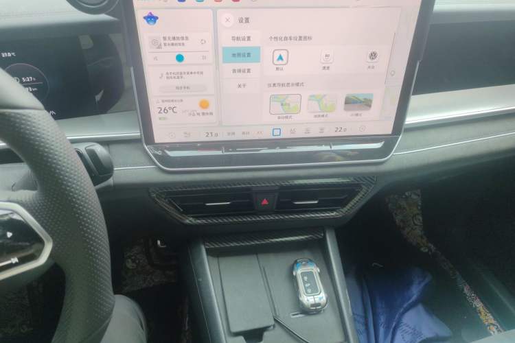 Used Volkswagen Tayron 2025 Tharu L 330TSI Two-Wheel Drive Elite City Package Audio And AC Panel