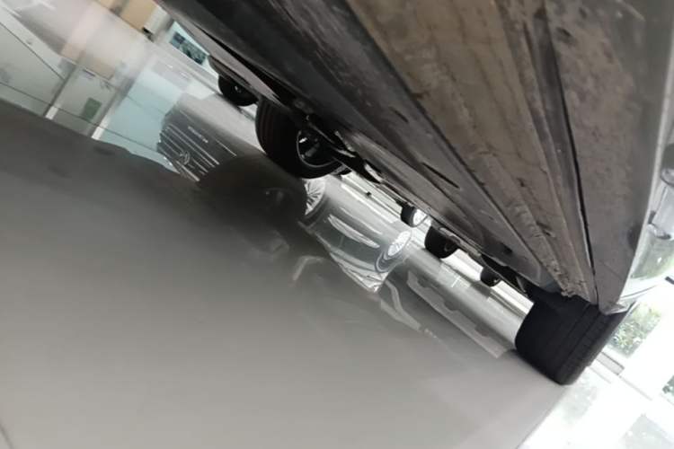 Used Volkswagen Tayron 2025 Tiguan L 380TSI 4Motion Luxury Chassis Front Left