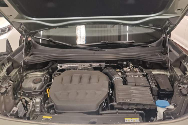 Used Volkswagen Tayron 2025 Tiguan L 380TSI 4Motion Luxury Easy Package Engine Bay