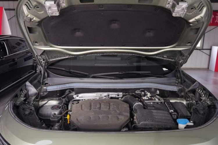 Used Volkswagen Tayron 2025 Tiguan L 380TSI 4Motion Luxury Easy Package Engine Bay