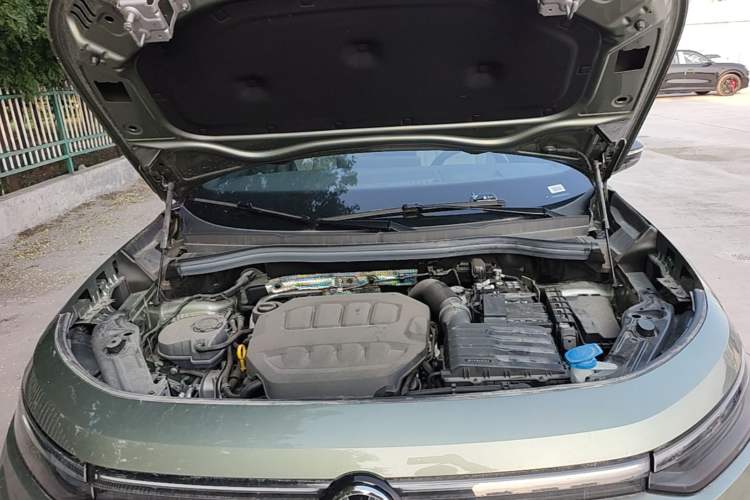 Used Volkswagen Tayron 2025 Tiguan L 380TSI 4Motion Luxury Easy Package Engine Bay
