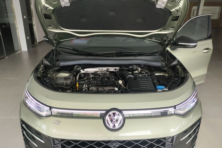 Used Volkswagen Tayron 2025 Tiguan L 380TSI 4Motion Luxury Engine Bay