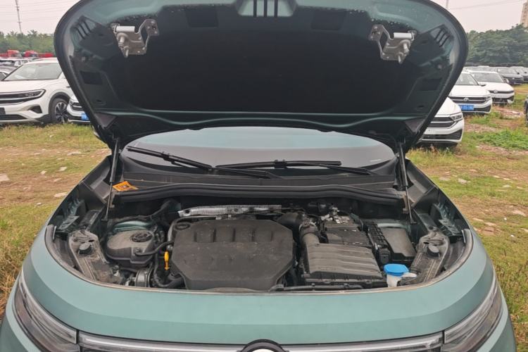 Used Volkswagen Tayron 2025 Tharu L 330TSI Two-Wheel Drive Elite City Package Engine Bay