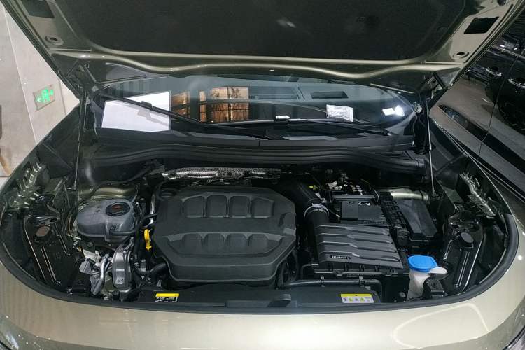 Used Volkswagen Tayron 2025 Tiguan L 380TSI 4Motion Luxury Easy Package Engine Bay