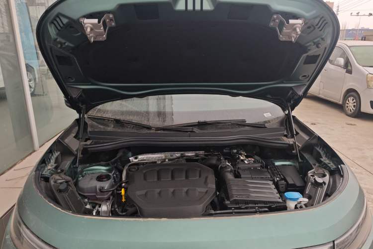 Used Volkswagen Tayron 2025 Tharu L 330TSI Two-Wheel Drive Elite City Package Engine Bay