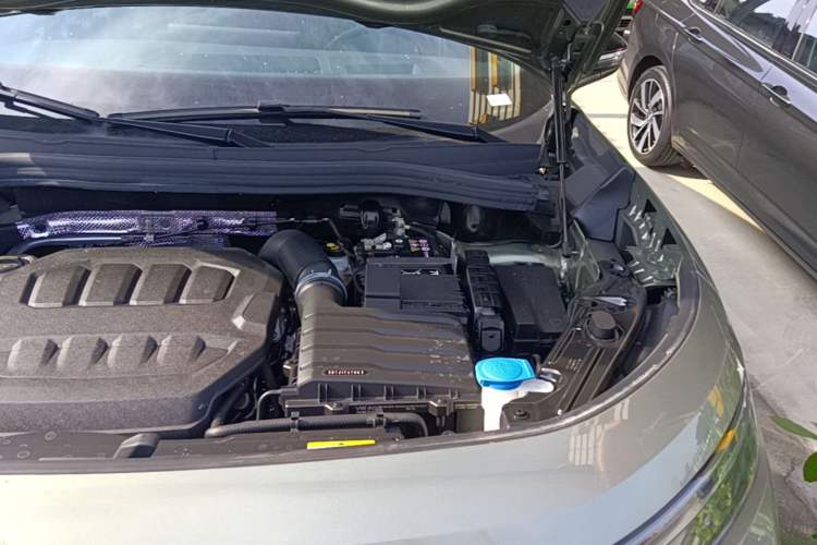 Used Volkswagen Tayron 2025 Tiguan L 380TSI 4Motion Luxury Easy Package Engine Bay Left