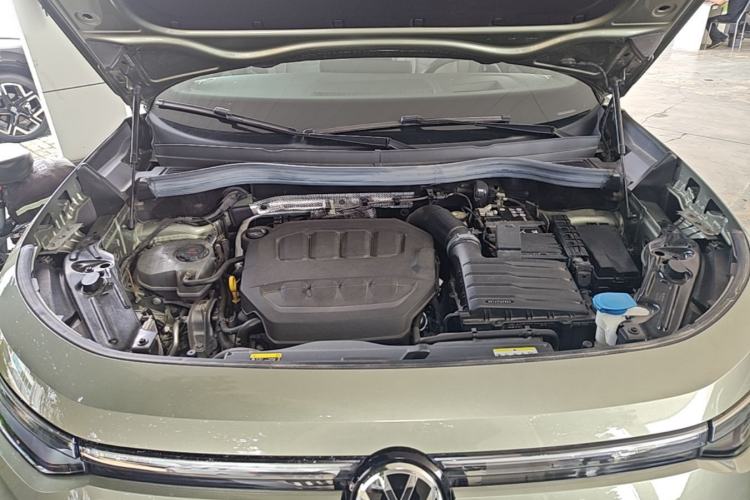 Used Volkswagen Tayron 2025 Tiguan L 380TSI 4Motion Luxury Engine Bay