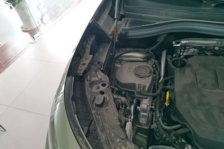Used Volkswagen Tayron 2025 Tiguan L 380TSI 4Motion Luxury Engine Bay Right