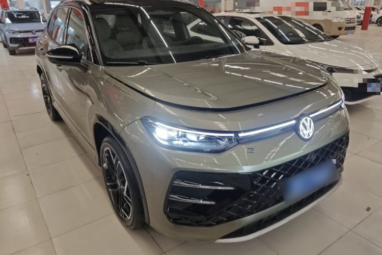 Used Volkswagen Tayron 2025 Tiguan L 380TSI 4Motion Luxury Easy Package Exterior 1