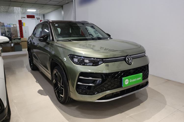 Used Volkswagen Tayron 2025 Tiguan L 380TSI 4Motion Luxury Exterior 1