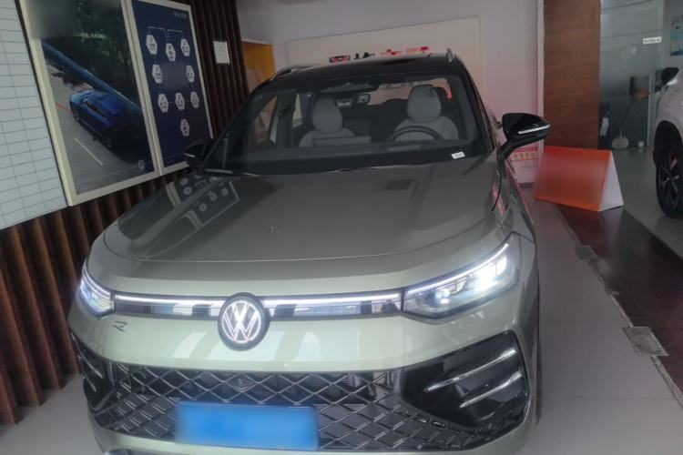 Used Volkswagen Tayron 2025 Tiguan L 380TSI 4Motion Luxury Front