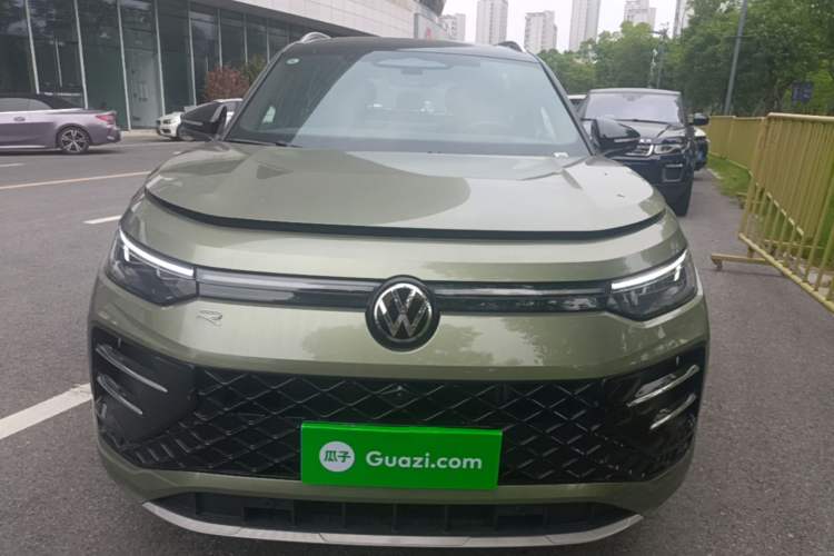 Used Volkswagen Tayron 2025 Tiguan L 380TSI 4Motion Luxury Front