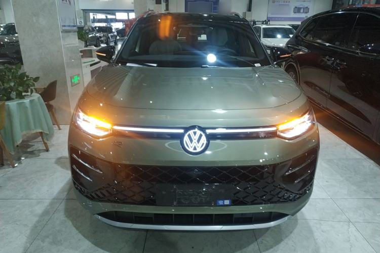 Used Volkswagen Tayron 2025 Tiguan L 380TSI 4Motion Luxury Easy Package Front