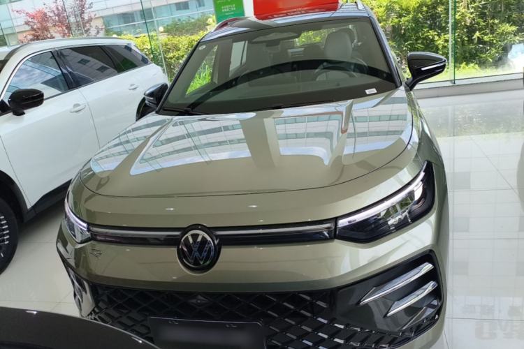 Used Volkswagen Tayron 2025 Tiguan L 380TSI 4Motion Luxury Front
