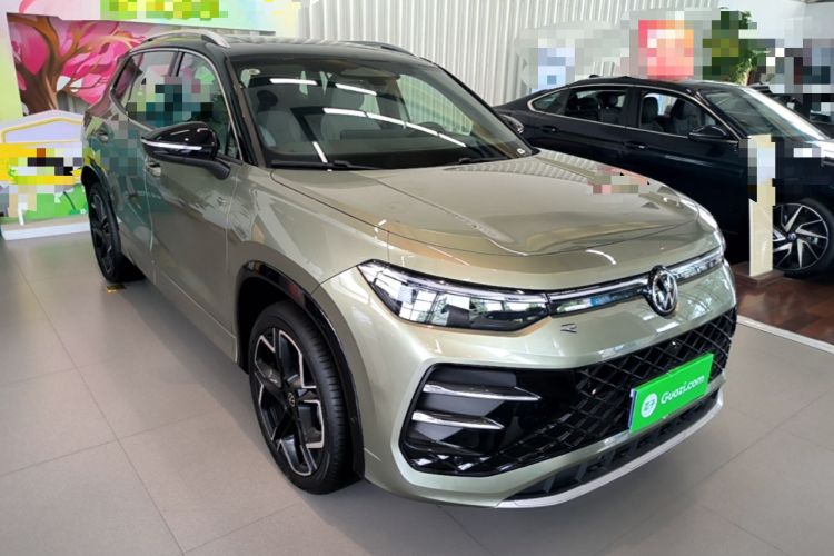 Used Volkswagen Tayron 2025 Tiguan L 380TSI 4Motion Luxury Easy Package Front Right 45 Deg