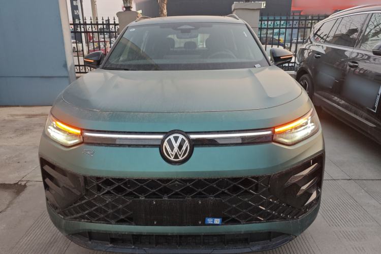 Used Volkswagen Tayron 2025 Tharu L 330TSI Two-Wheel Drive Elite City Package Front