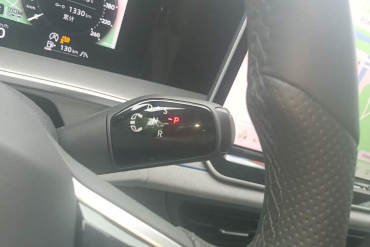 Used Volkswagen Tayron 2025 Tiguan L 380TSI 4Motion Luxury Gear Lever
