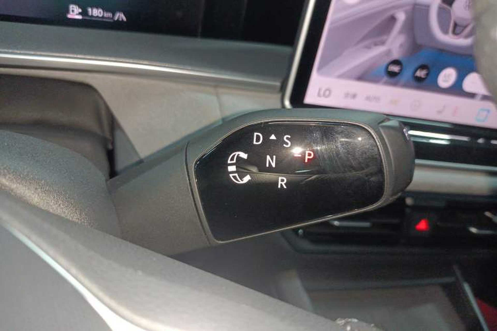 Used Volkswagen Tayron 2025 Tiguan L 380TSI 4Motion Luxury Easy Package Gear Lever