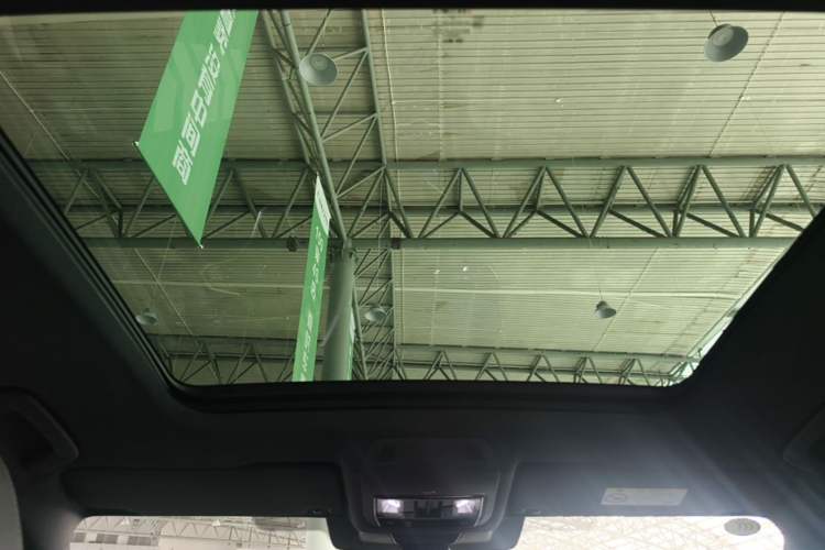 Used Volkswagen Tayron 2025 Tiguan L 380TSI 4Motion Luxury Easy Package Headliner