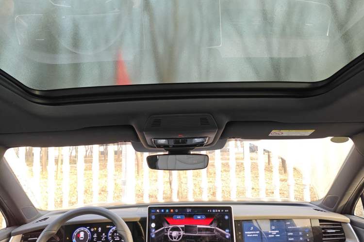 Used Volkswagen Tayron 2025 Tiguan L 380TSI 4Motion Luxury Easy Package Headliner