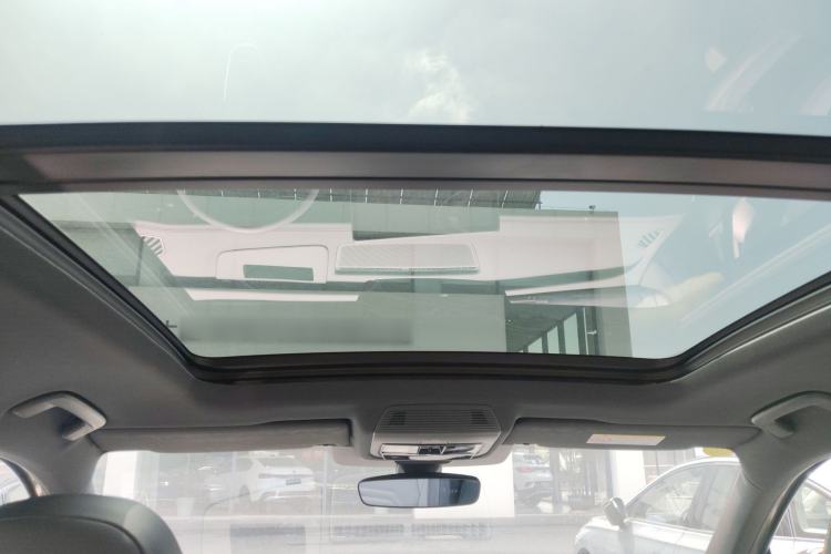 Used Volkswagen Tayron 2025 Tiguan L 380TSI 4Motion Luxury Easy Package Headliner