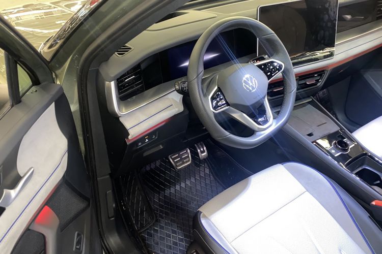 Used Volkswagen Tayron 2025 Tiguan L 380TSI 4Motion Luxury Easy Package Interior 2