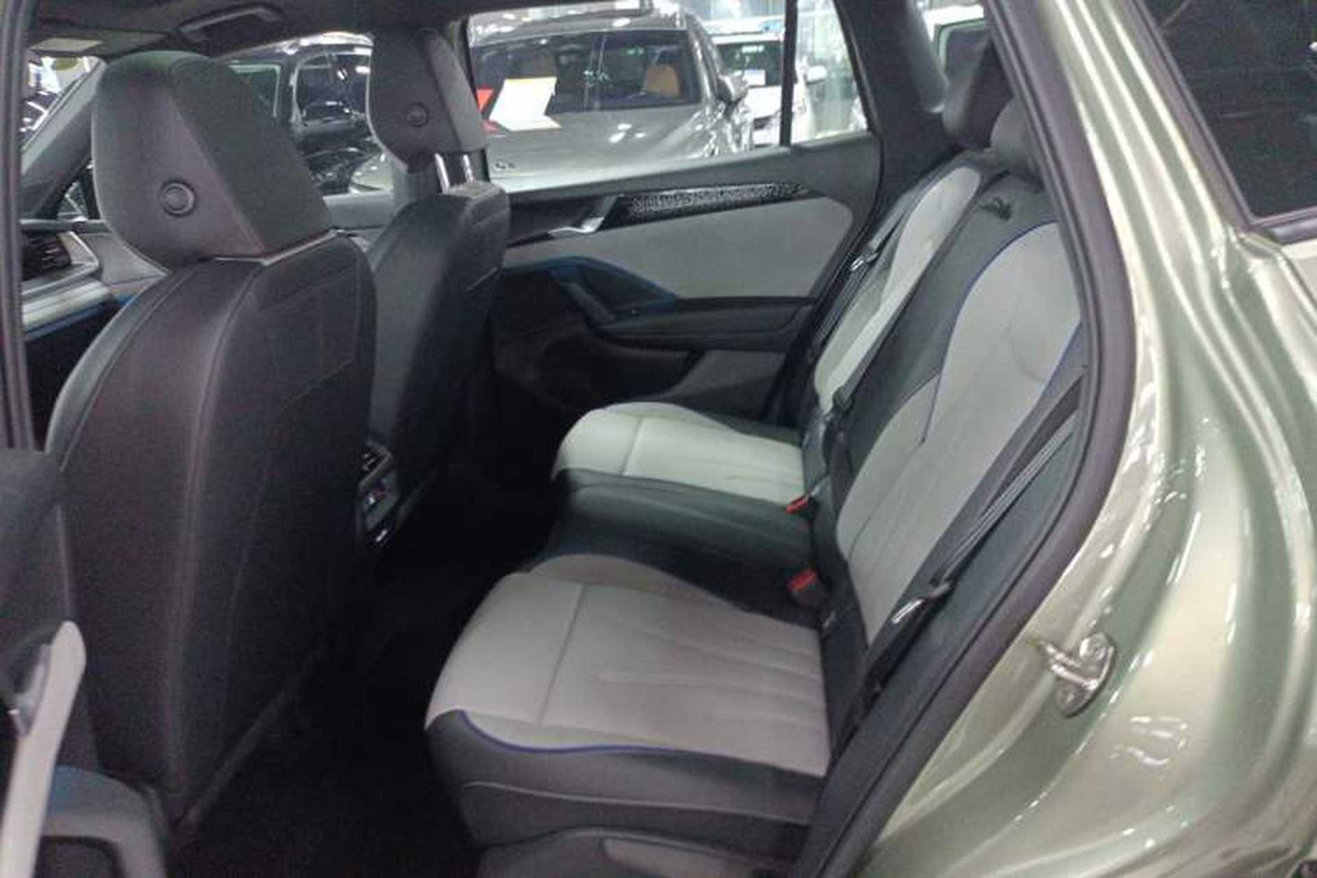 Used Volkswagen Tayron 2025 Tiguan L 380TSI 4Motion Luxury Easy Package Interior 4