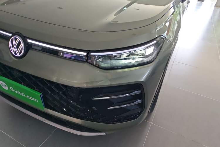 Used Volkswagen Tayron 2025 Tiguan L 380TSI 4Motion Luxury Easy Package Left Front Headlight