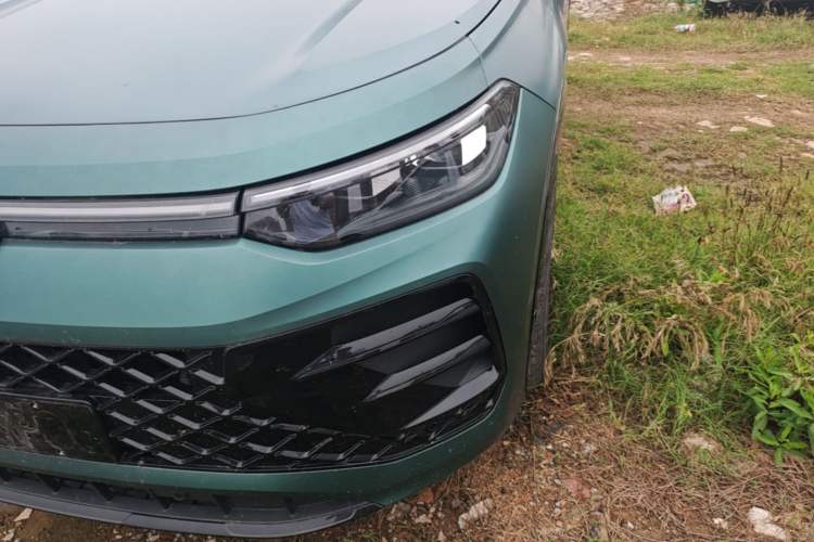 Used Volkswagen Tayron 2025 Tharu L 330TSI Two-Wheel Drive Elite City Package Left Front Headlight