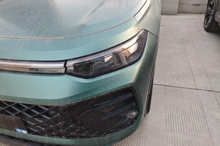 Used Volkswagen Tayron 2025 Tharu L 330TSI Two-Wheel Drive Elite City Package Left Front Headlight