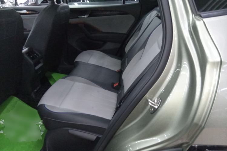 Used Volkswagen Tayron 2025 Tiguan L 380TSI 4Motion Luxury Easy Package Left Rear Seat