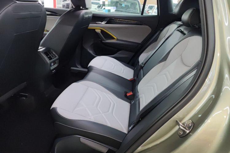 Used Volkswagen Tayron 2025 Tiguan L 380TSI 4Motion Luxury Left Rear Seat