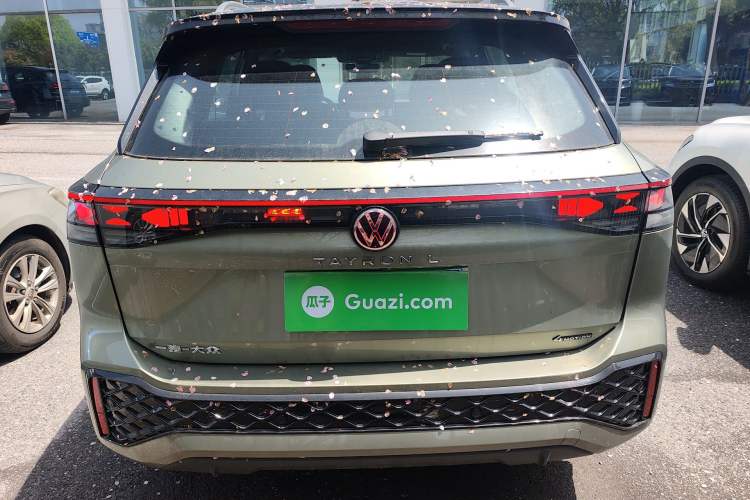 Used Volkswagen Tayron 2025 Tiguan L 380TSI 4Motion Luxury Easy Package Rear