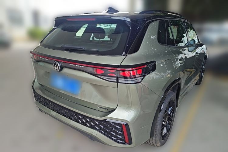 Used Volkswagen Tayron 2025 Tiguan L 380TSI 4Motion Luxury Rear Right 45 Deg