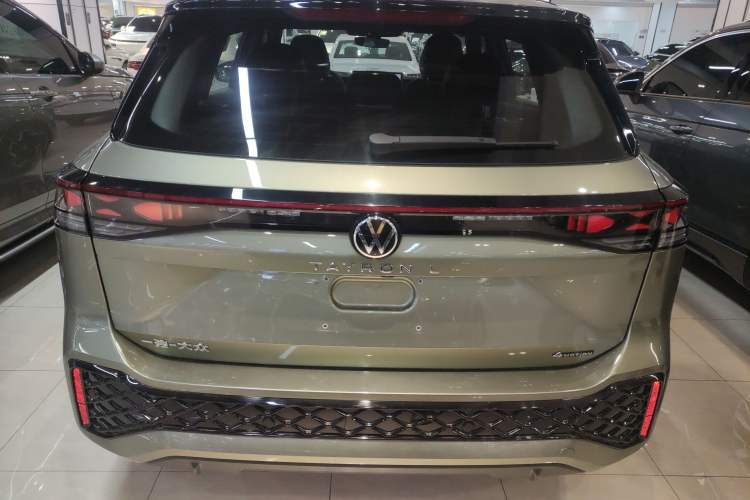 Used Volkswagen Tayron 2025 Tiguan L 380TSI 4Motion Luxury Easy Package Rear