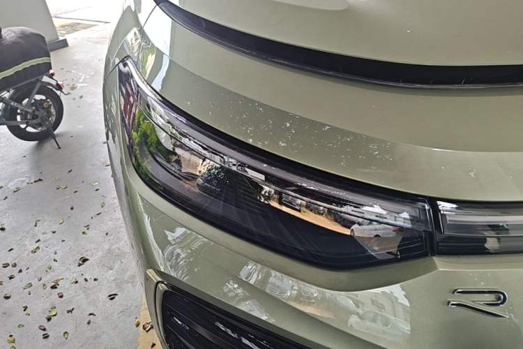 Used Volkswagen Tayron 2025 Tiguan L 380TSI 4Motion Luxury Right Front Headlight