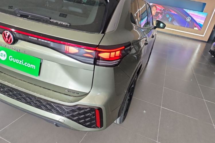 Used Volkswagen Tayron 2025 Tiguan L 380TSI 4Motion Luxury Easy Package Right Rear Taillight