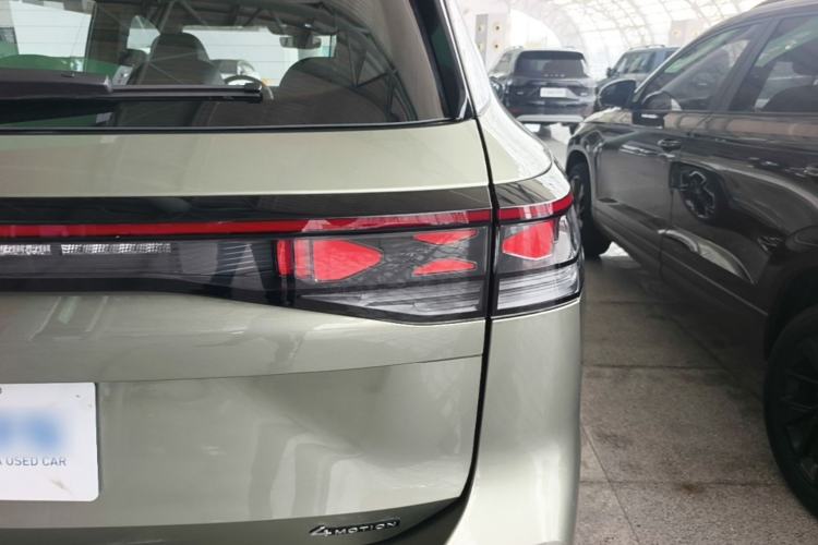 Used Volkswagen Tayron 2025 Tiguan L 380TSI 4Motion Luxury Easy Package Right Rear Taillight