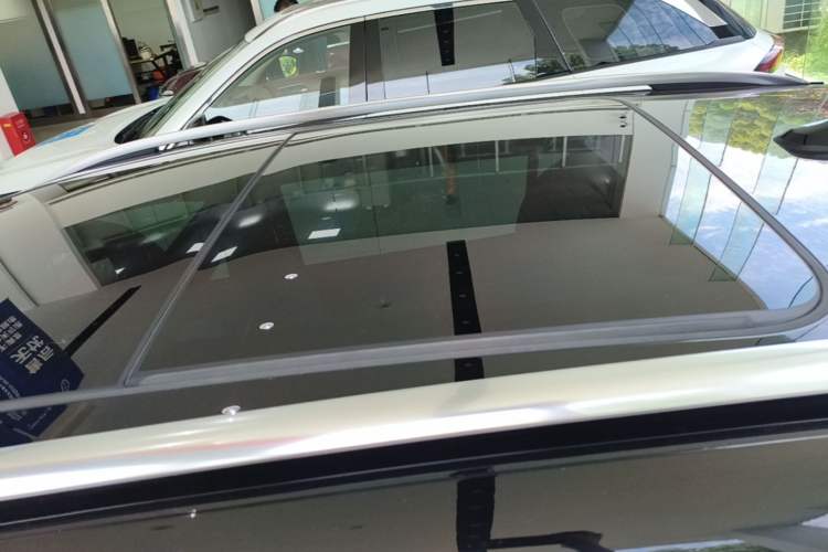 Used Volkswagen Tayron 2025 Tiguan L 380TSI 4Motion Luxury Roof