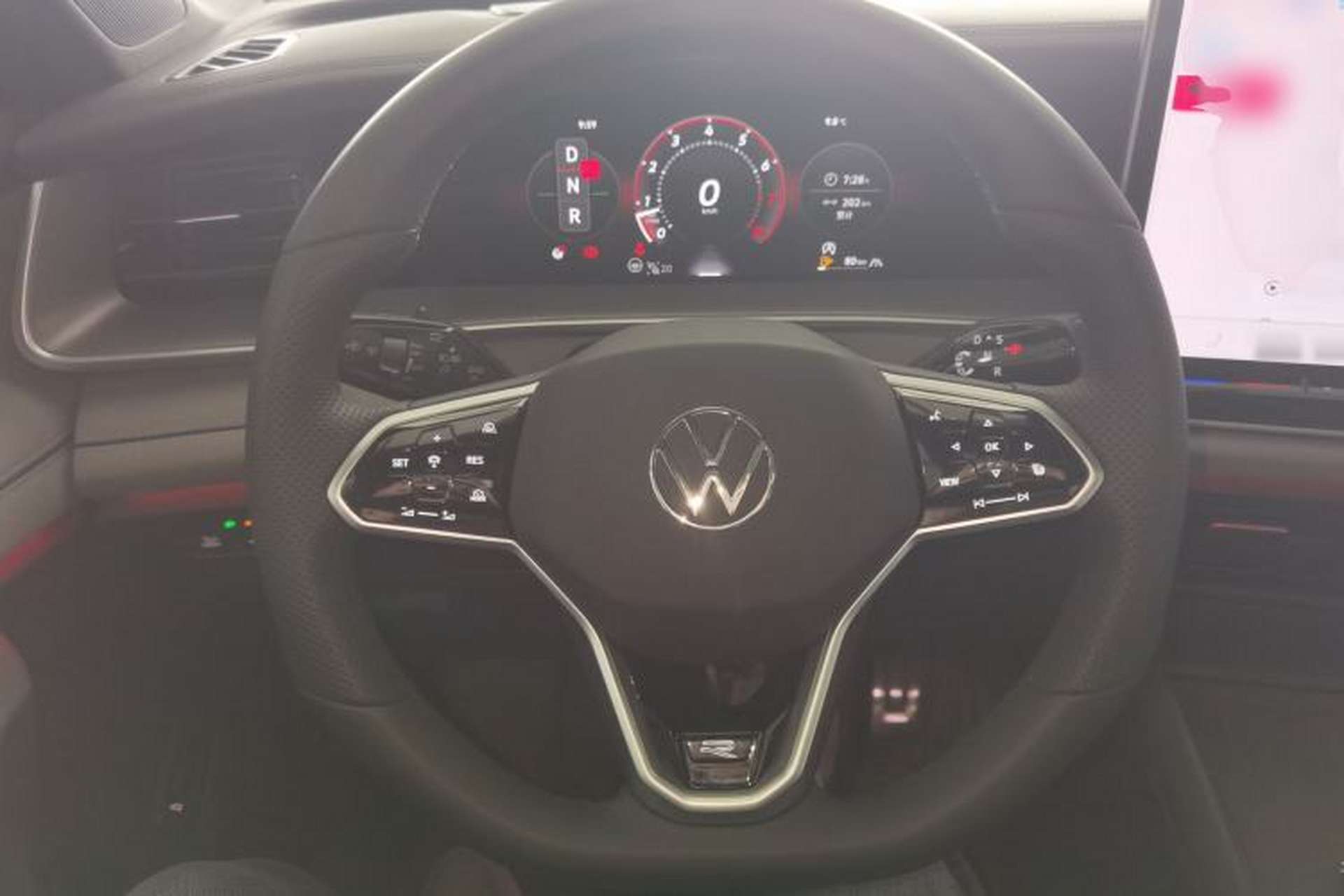 Used Volkswagen Tayron 2025 Tiguan L 380TSI 4Motion Luxury Easy Package Steering Wheel