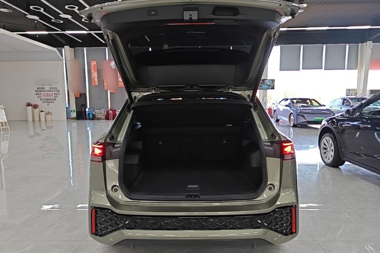Used Volkswagen Tayron 2025 Tiguan L 380TSI 4Motion Luxury Easy Package Trunk