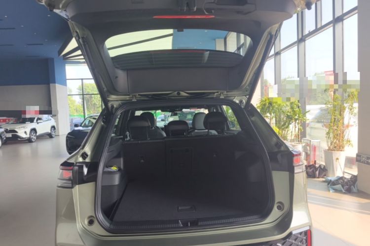 Used Volkswagen Tayron 2025 Tiguan L 380TSI 4Motion Luxury Easy Package Trunk