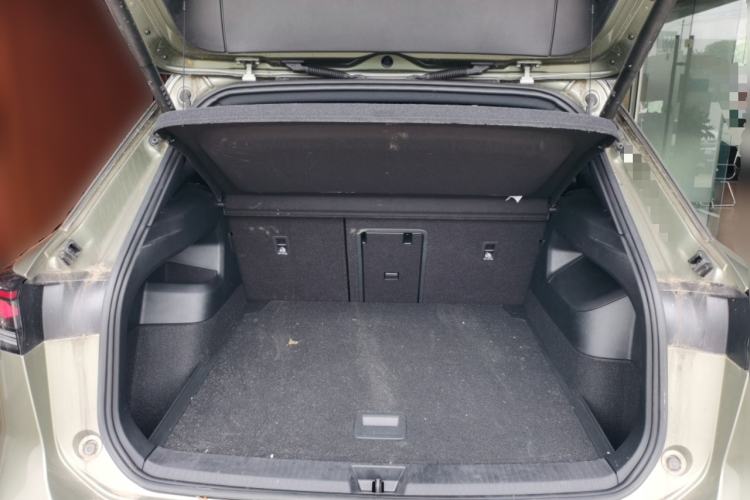 Used Volkswagen Tayron 2025 Tiguan L 380TSI 4Motion Luxury Trunk