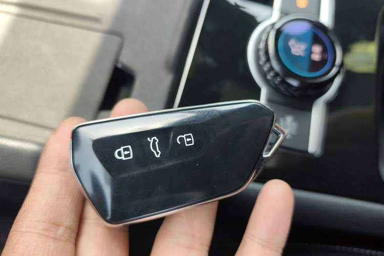 Used Volkswagen Tayron 2025 Tiguan L 380TSI 4Motion Luxury Easy Package Vehicle Key