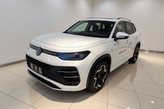 Volkswagen Tayron 2025 Tharu L 330TSI Two-Wheel Drive Elite City Package с пробегом