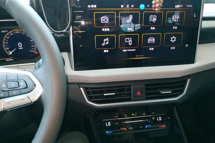 Used Volkswagen Tayron 2025 Zhongxiang Version 300TSI Audio And AC Panel