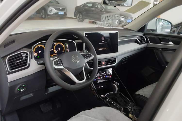 Used Volkswagen Tayron 2025 Zhongxiang Version 300TSI Center Console