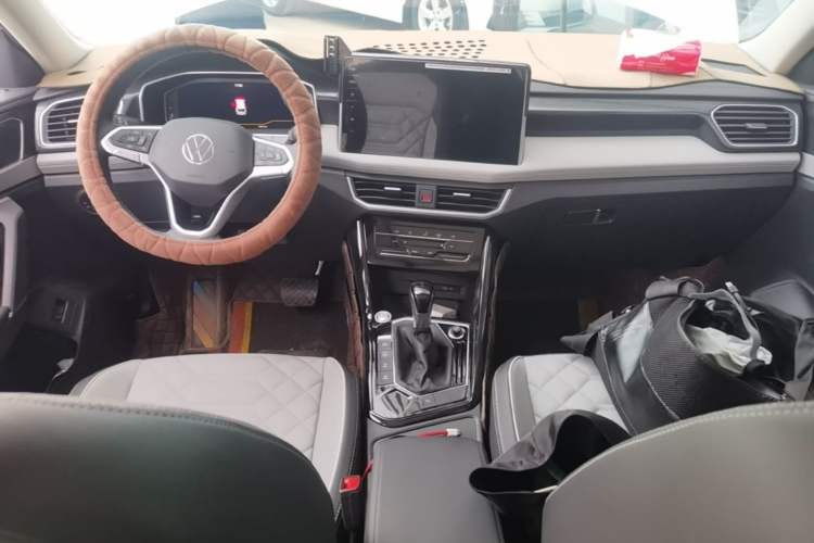 Used Volkswagen Tayron 2025 Zhongxiang Version 300TSI Center Console