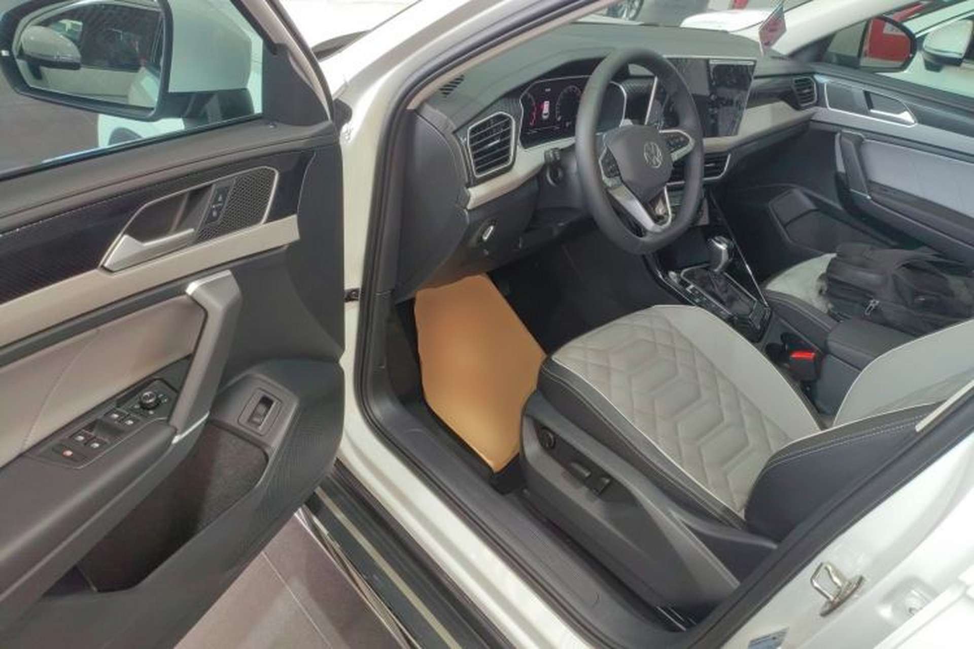 Used Volkswagen Tayron 2025 Zhongxiang Version 330TSI Driver Seat